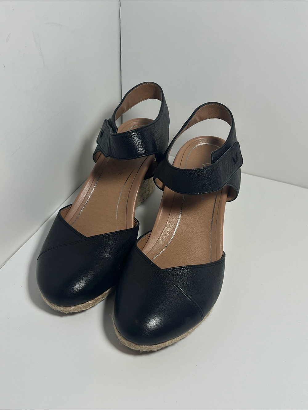 Vionic Black Ankle-Strap Espadrille Wedges size 8